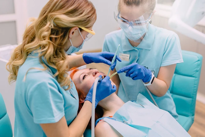Behandlung_Patientin_213819632-CS.jpg (Bild: ©MZaitsev - stock.adobe.com) Behandlung_Patientin_213819632-CS.jpg (Bild: ©MZaitsev - stock.adobe.com)